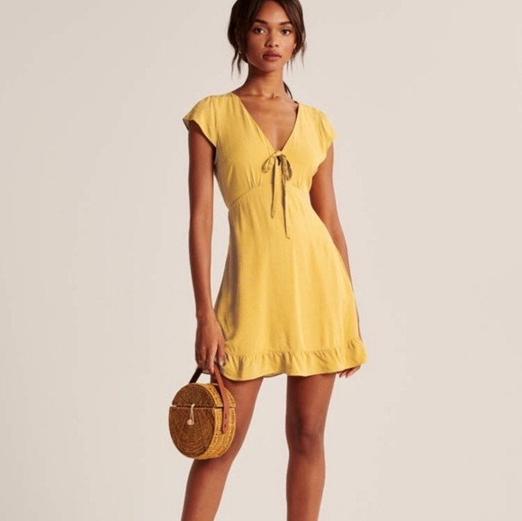 Abercrombie & Fitch Yellow Mini Dress - Picture 1 of 13
